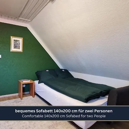 Messe- Und Am Ponyhof Apartamento *